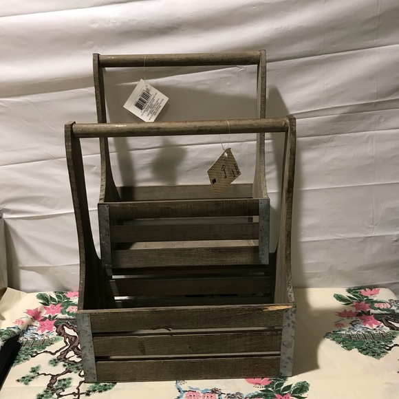 PAIR OF RUSTIC WOOD ORGANIZER/ carrier - Picture 2 of 8